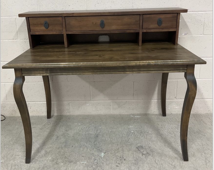 Desk With Removable Hutch