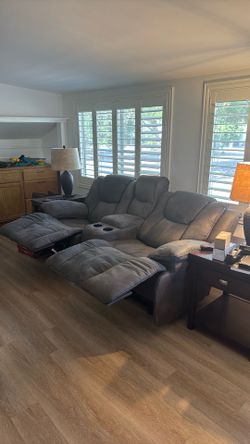 Duel Powered Reclining Sofa