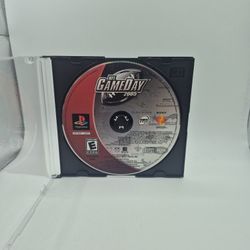 NFL GameDay Football 2005 PS1 (Sony PlayStation, 989 Sports, 2004) - DISC ONLY
