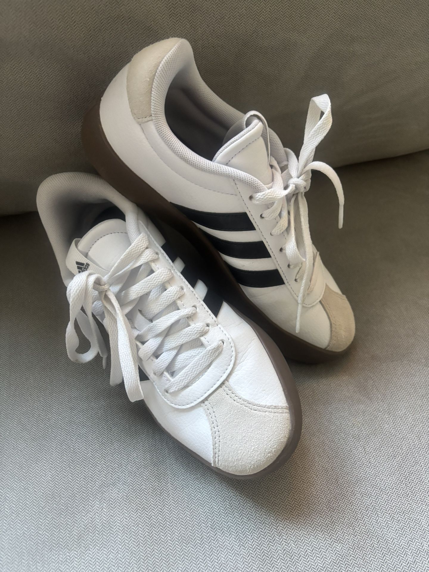 Adidas VL Court 3.0 Size 7 Women’s