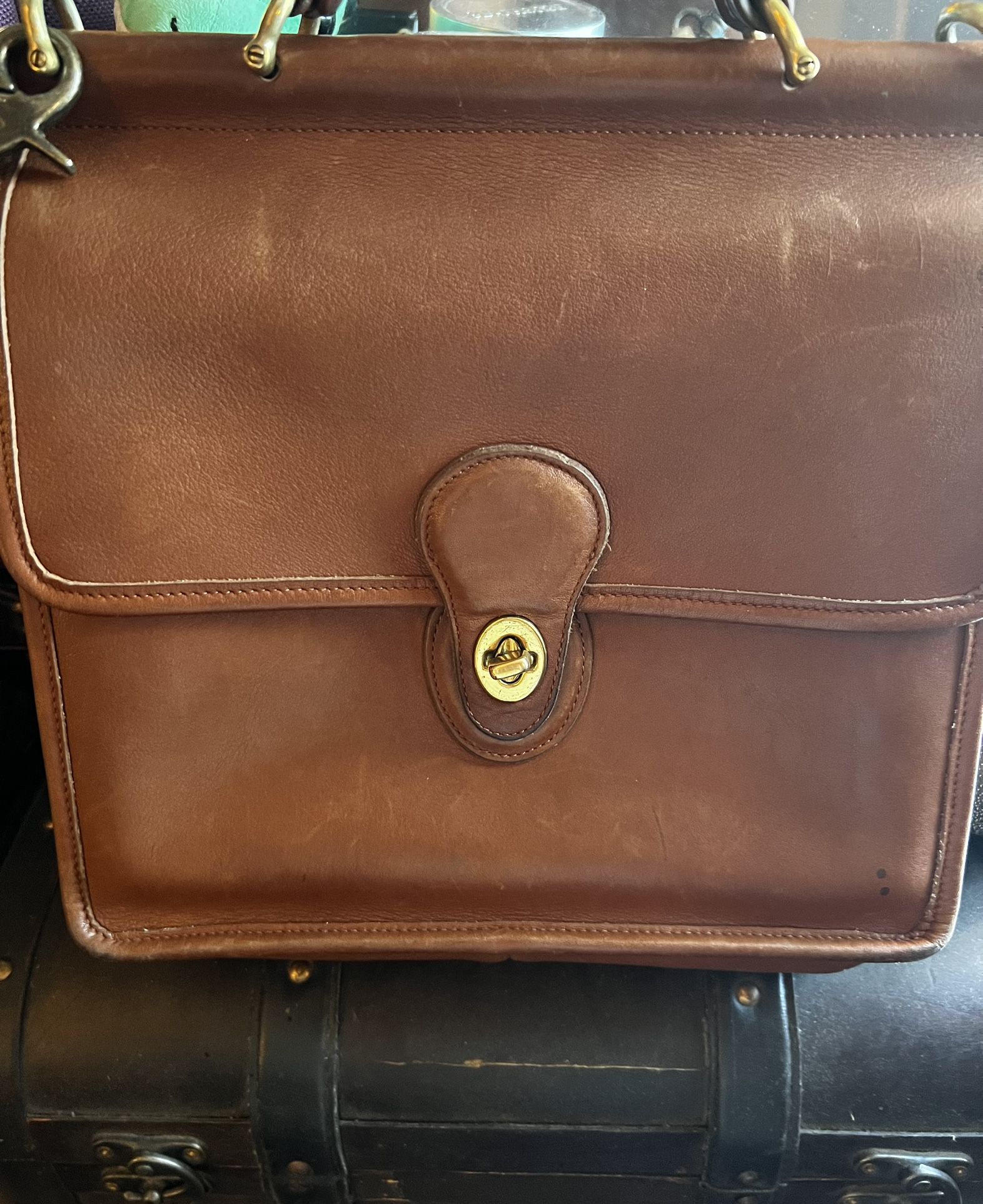 VINTAGE COACH BRITISH STATION BAG IN TAN LEATHER