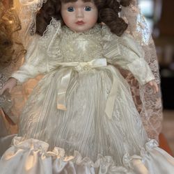 Porcelain Dolls 3 together for $6
