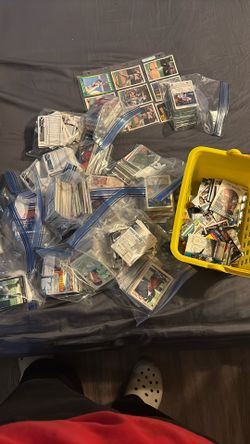 Card Lot Of Baseball Basketball Football And Hockey Cards