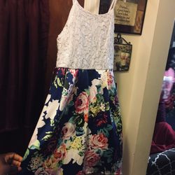 Young Girls Dress