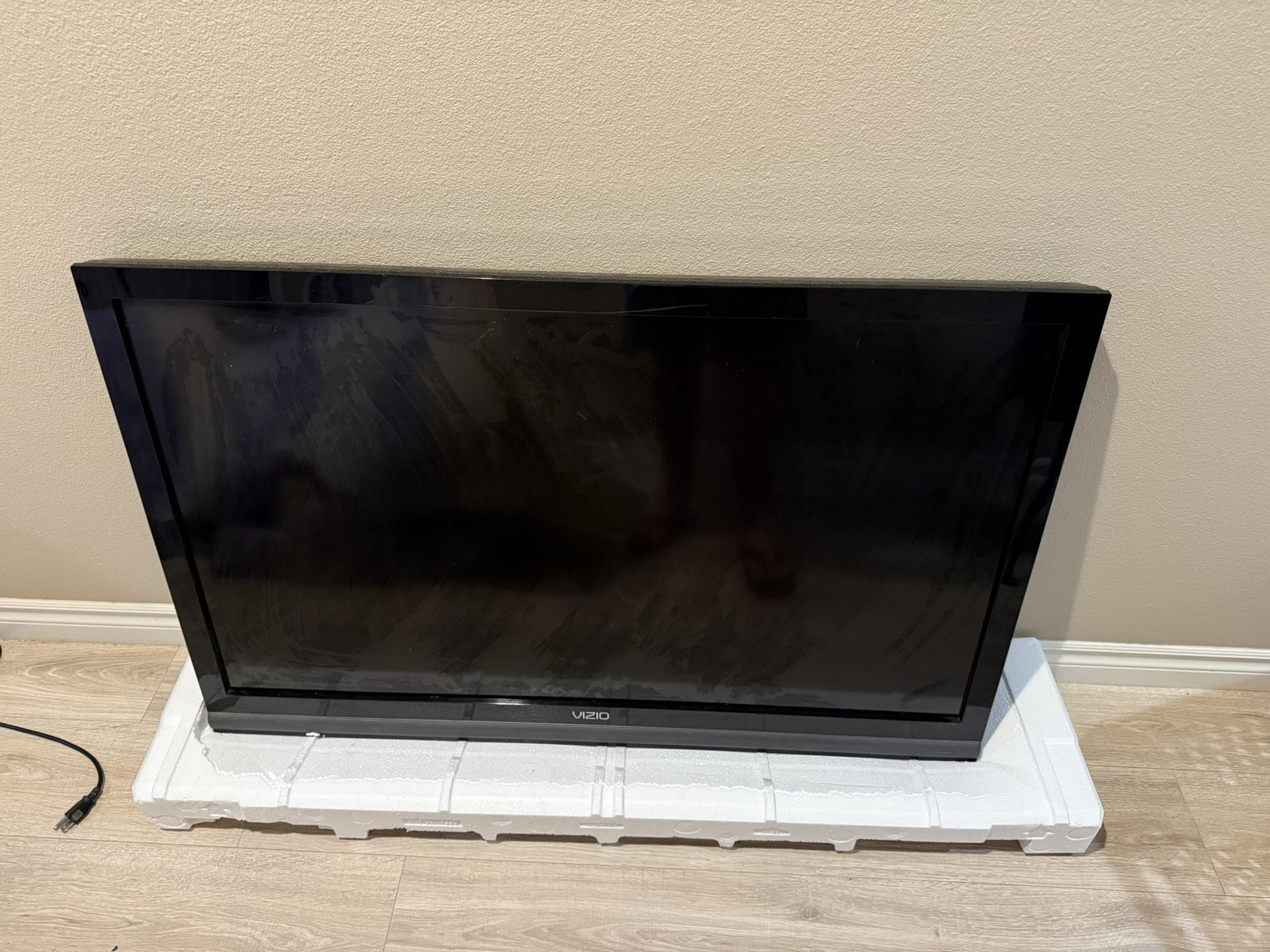 Vizio Tv 48”