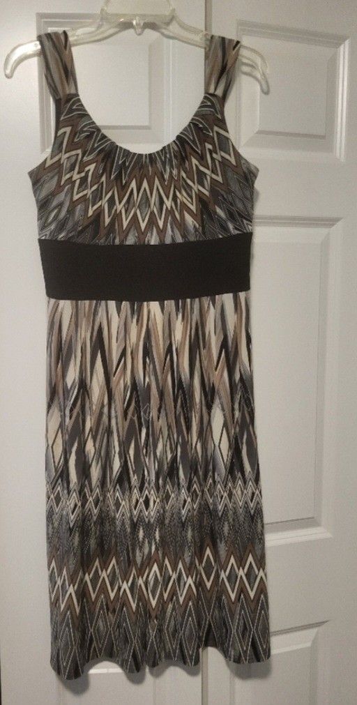 R & M Richards sleeveless multicolored dress size 10