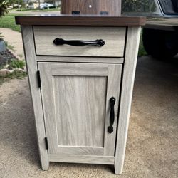 End table