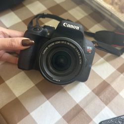 Canon Rebel T7i