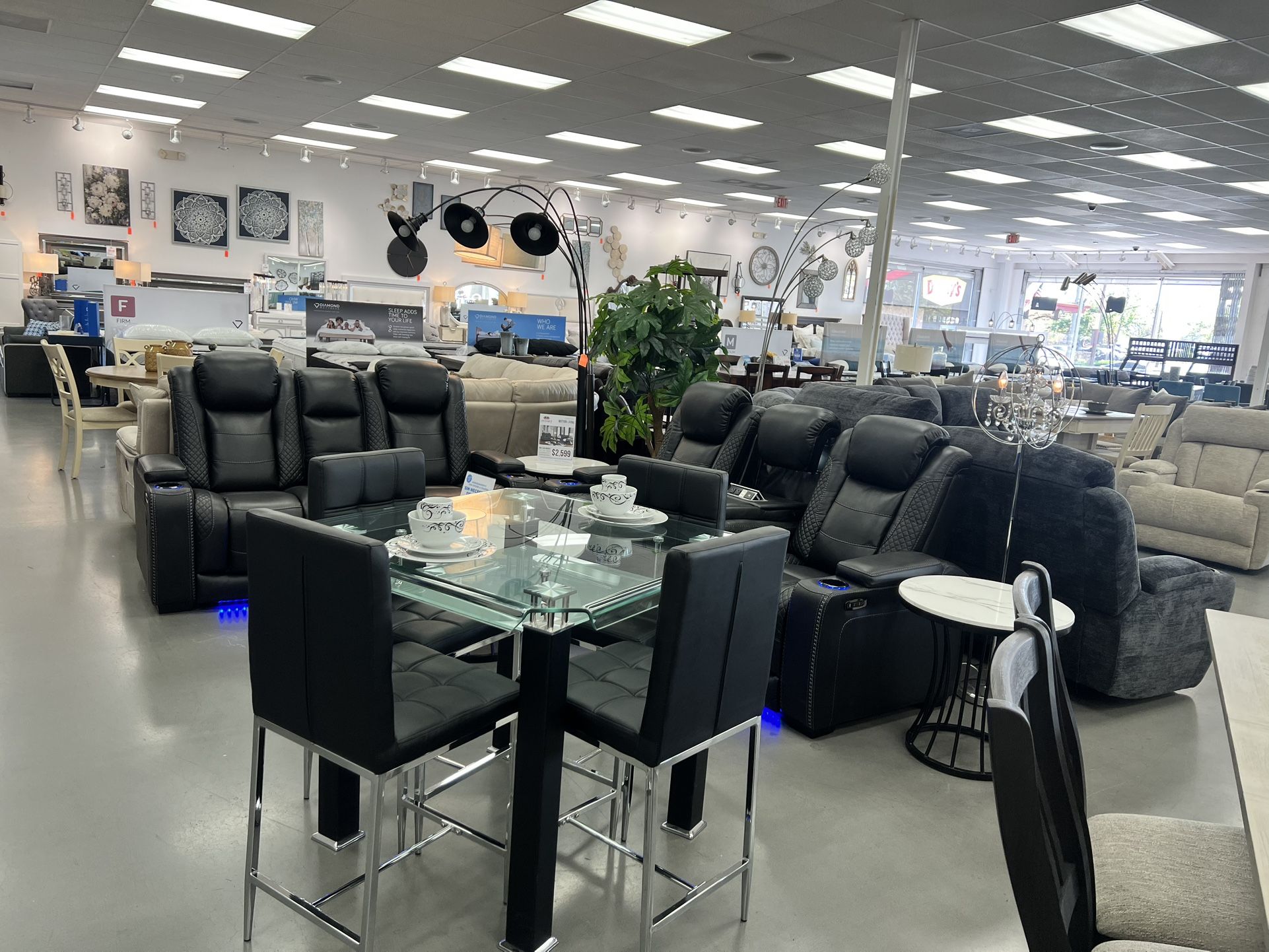 GLASS DINNING SET W 4CH REGULAR PRICE $969