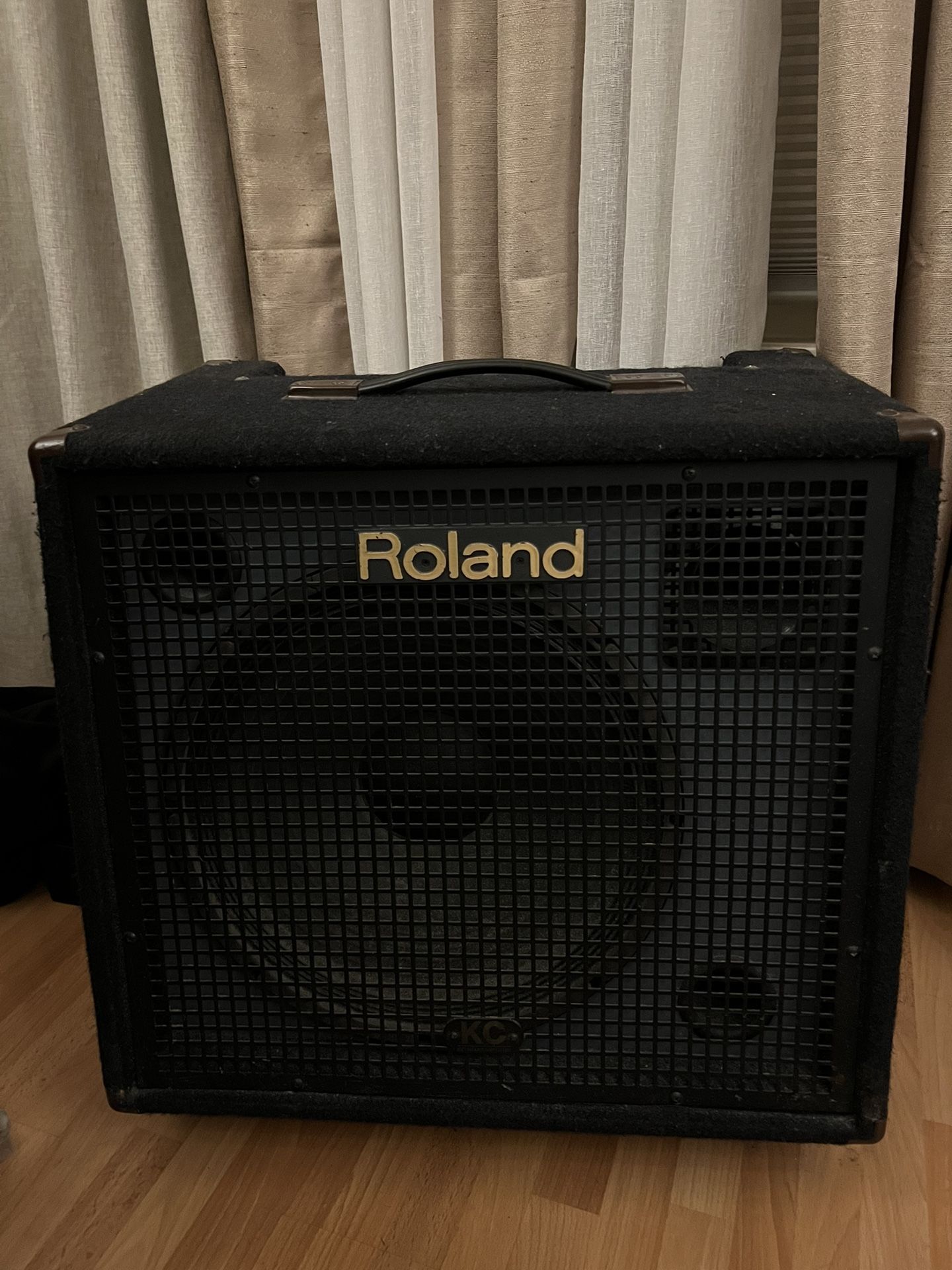 Roland KC 550 Powered Speaker
