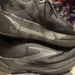 Brooks Ghost Max 3- Women 8.5 & Wide