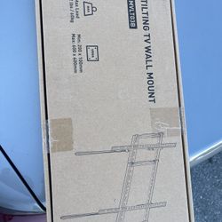 Wall mount for TV