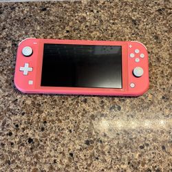 Nintendo Switch Lite - Used 