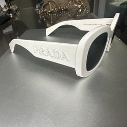 NEW  PRADA SUNGLASSES 