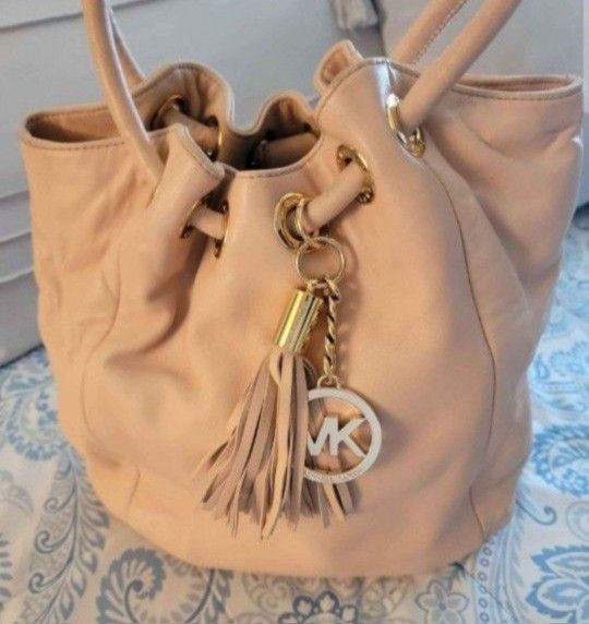 MICHAEL KORS