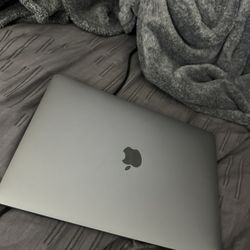 MacBook Pro M1