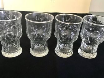 Set of 4 Juice Glasses 4” Tall Heavily Embossed Daisy Pattern Libbey Brand