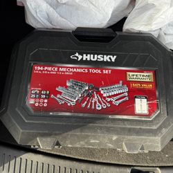 Husky Mechanics Tool Set