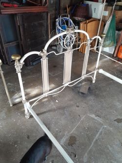 Vintage wrought iron bed fram