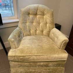 Vintage Broyhill Swivel Chairs - Need Minor Repair