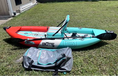 BOTE Zeppelin Aero 10' Inflatable Kayak w rod holders bag paddle seat board