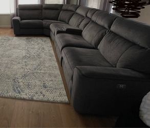 Sectional with electric recliners & built in chargers