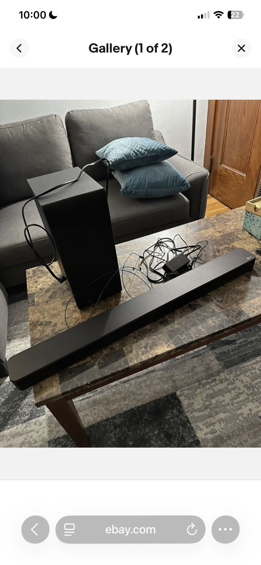 LG SL4Y Sound Bar, remote and subwoofer - Black