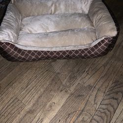 SMALL PET BED