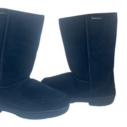 Bearpaw Meadow women’s black I boot new in box  mix size 8&9