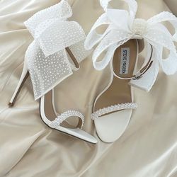 Steve Madden Benni Pearl Bow Heels - Bridal White Stiletto Sandals Size 6 New!