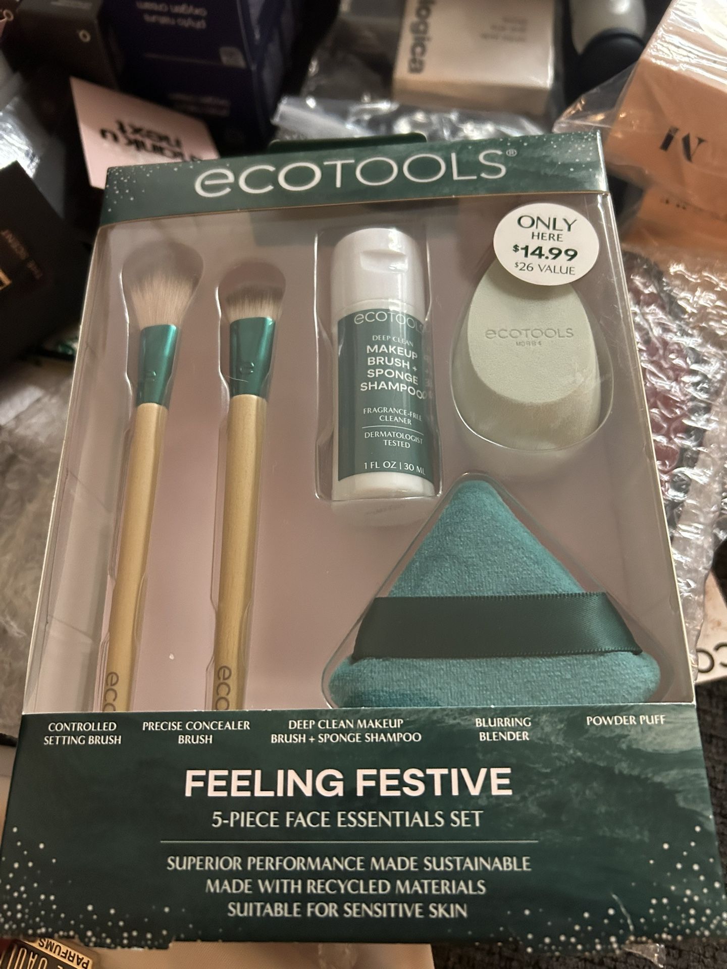 Ecotools Feeling Festive 5-piece Face Essentials Set