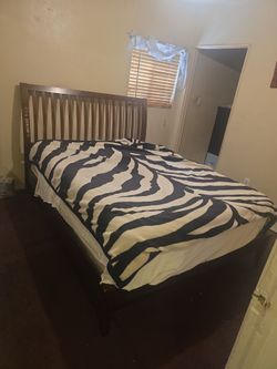 FREE FREE  BED FRAME NOT MATRESS INCLEDED.
