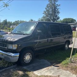 1999 Ford E-150
