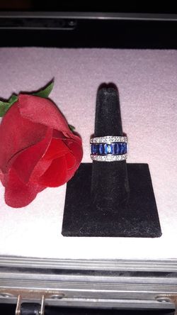 Beautiful Sapphire and crystal Lady's ring