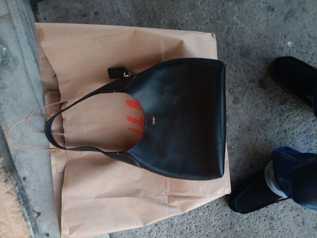 Coach Brooklyn Shoulder Bag 28