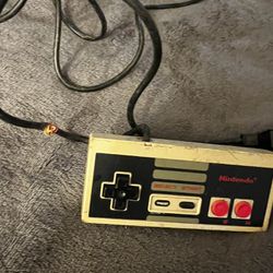 Original Official Nintendo NES-004 Controller NOT TESTED SOLD AS IS