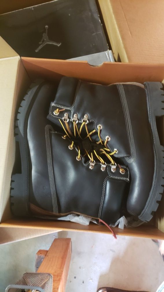 Timberland superboot size 12
