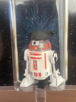 Disneyland Star Wars Droid Factory Action Figure R2 Unit Wearing Pirate Hat