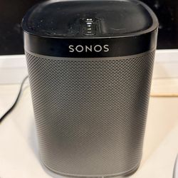 It's in perfect condition, like new. There are no scratches or marks. It came with a brand new case.  The Roland GO61K is a versatile electronic keybo