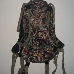 Cabelas Advantage Camouflage Hydration Pack Backpack SCENT-LOK