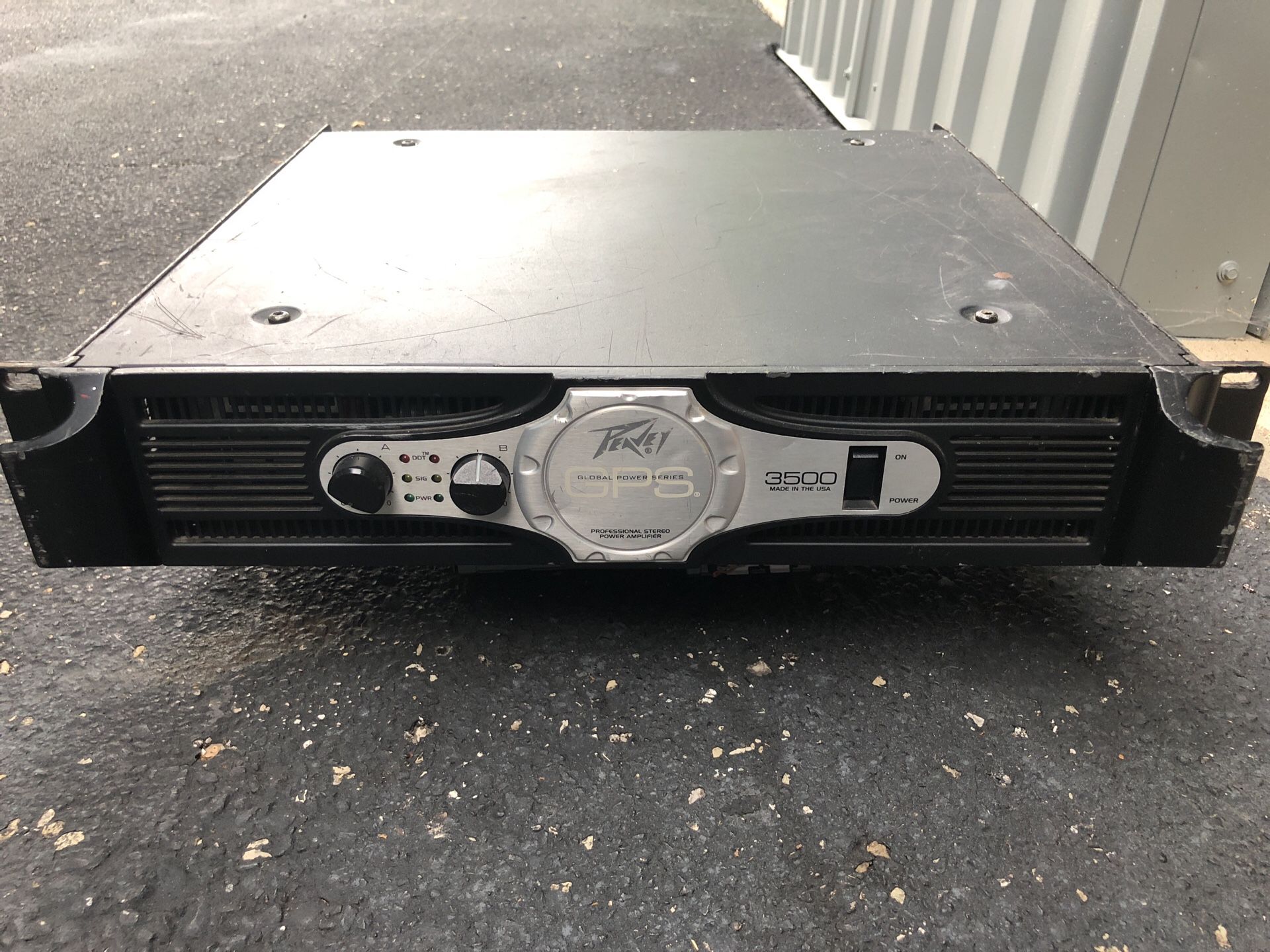 PEAVEY GPS 3500 AMPLIFIER