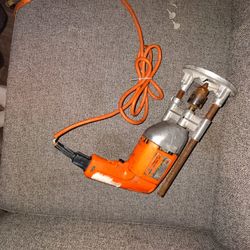 Black And Decker 3/8 Corded Drill Driver