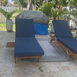 Set Of 2 SAFAVIEH Outdoor Collection Newport Natural Built-in Side Table Adjustable Chaise Lounge Chair