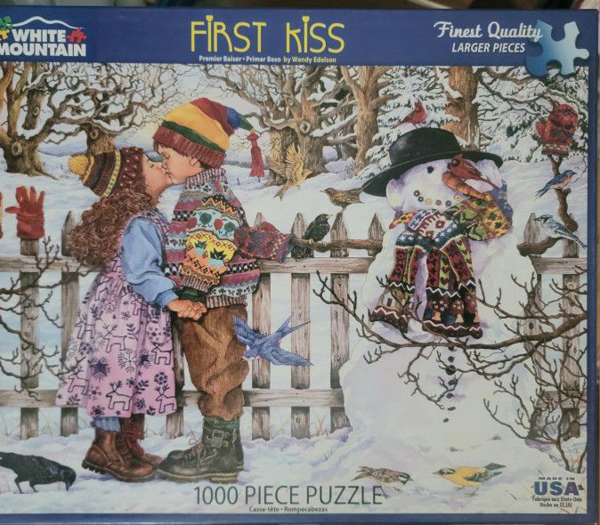 White Moumtain Puzzle - First Kiss -  1,000 Pieces