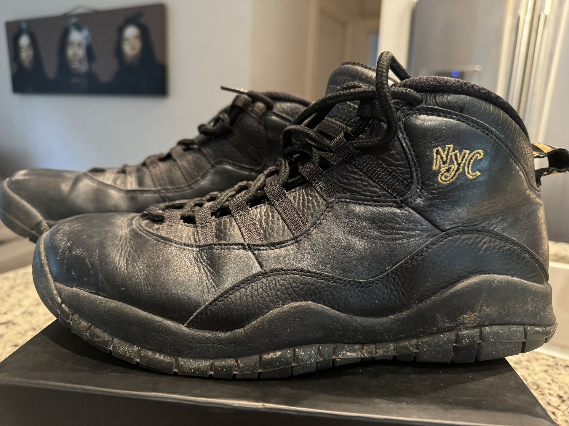 Size 11.5 Air Jordan 10 Retro NYC display picture 1