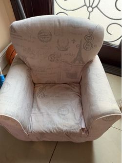 Toddler Pink Chair - girl