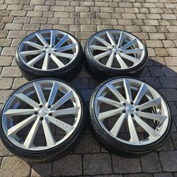 22" KOKO KUTURE WHEELS AND TIRES 