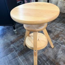 Little  kid stool roll higher and lower
