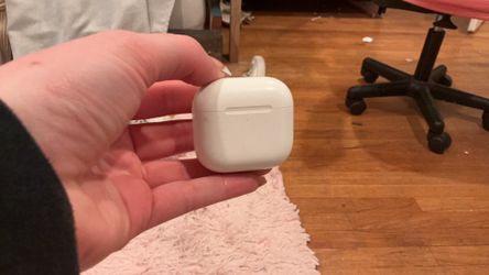 Apple airpods pro 2 (case only)