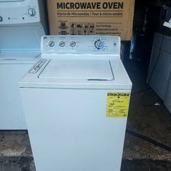 GE Washer  Like New Condition 